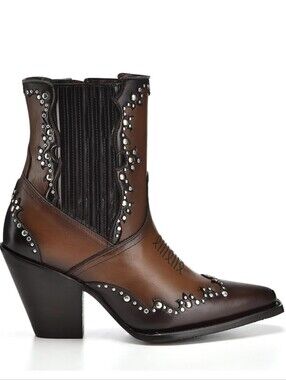 Rare find "CAUDRA" two-tone Brown Studded Western Ankle Boots, nearly New!